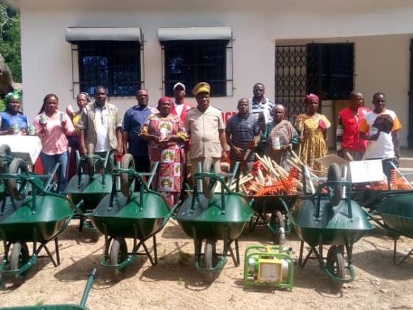 ZONE ANADER DE TEHINI : DES SEMENCES ET DU MATERIEL AGRICOLE REMIS AU GROUPEMENT SIFOKA