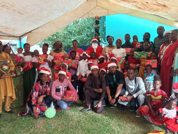 LA ZONE ANADER DE DALOA OFFRE LA MAGIE DE NOËL AUX TOUT-PETITS