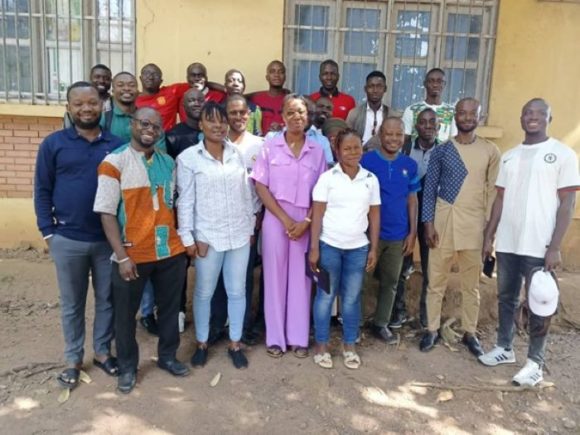 TOUBA : LE CHEF DE ZONE ANADER ÉCHANGE LES VŒUX DE NOUVEL AN AVEC LE PERSONNEL