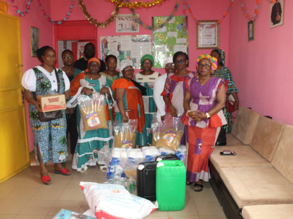 LA DR ANADER CENTRE FAIT DES DONS À LA POUPONNIÈRE ”MAISON DES BÉBÉS NOTRE DAME DE LA VISITATION”